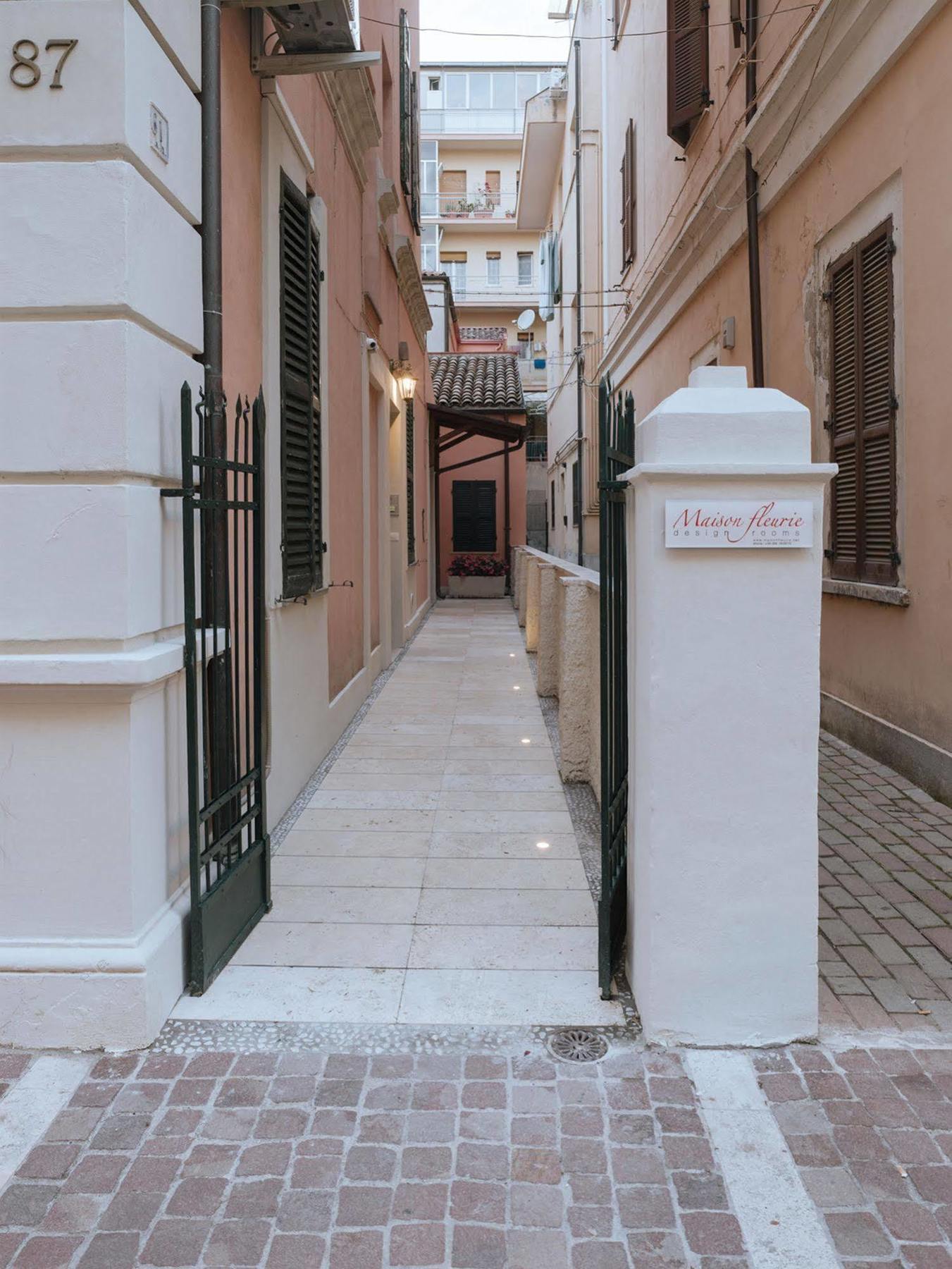 Maison Fleurie 5*